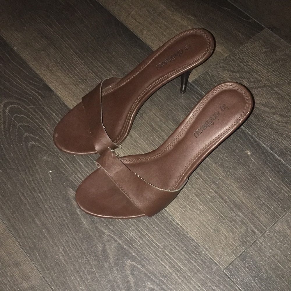 Le chateau high heels